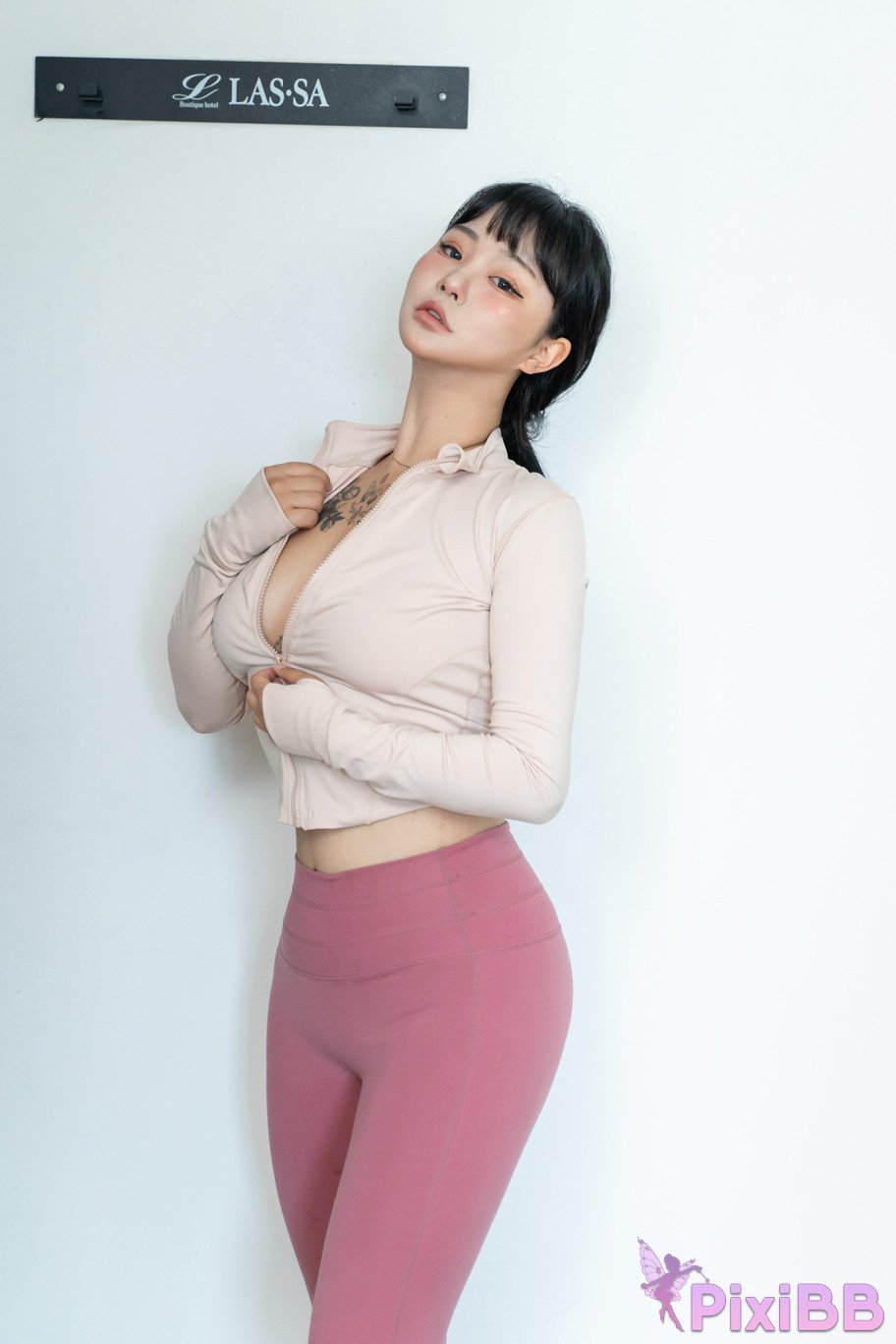 Jeon Bo Yeon Nude Leggings PixiBB.COM 007